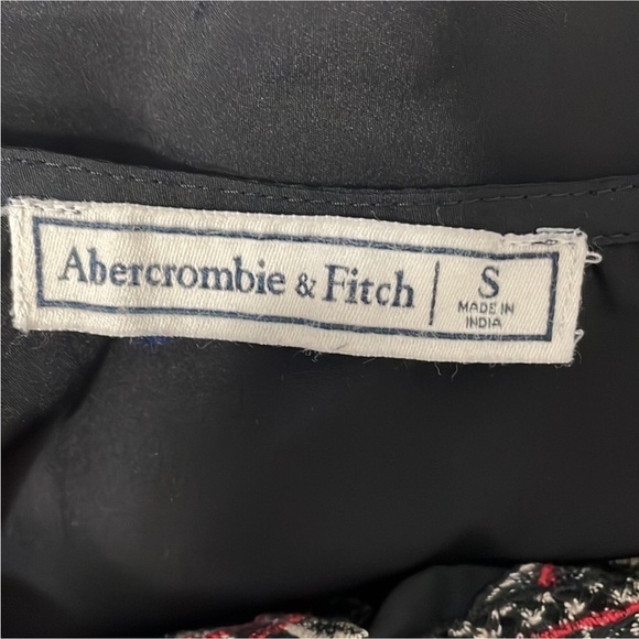 Abercrombie & Fitch Embroidered Peplum Tank Top - Picture 7 of 7